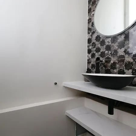 225 Fashion - Superbe A Apartment